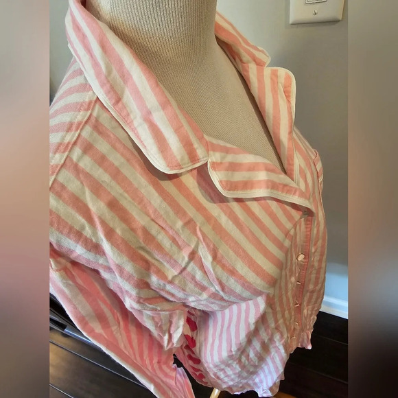 Victoria's Secret •XS• White Pink Striped Sleep Shirt Button Heart Detail sides - Picture 4 of 10